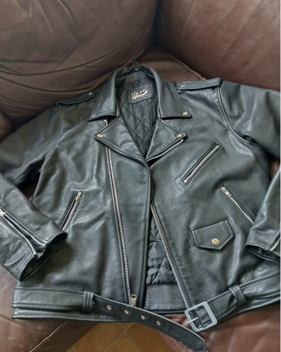 Mens Heavy Duty Biker Real Leather Motorcycle Jacket Used in Excellent Condition